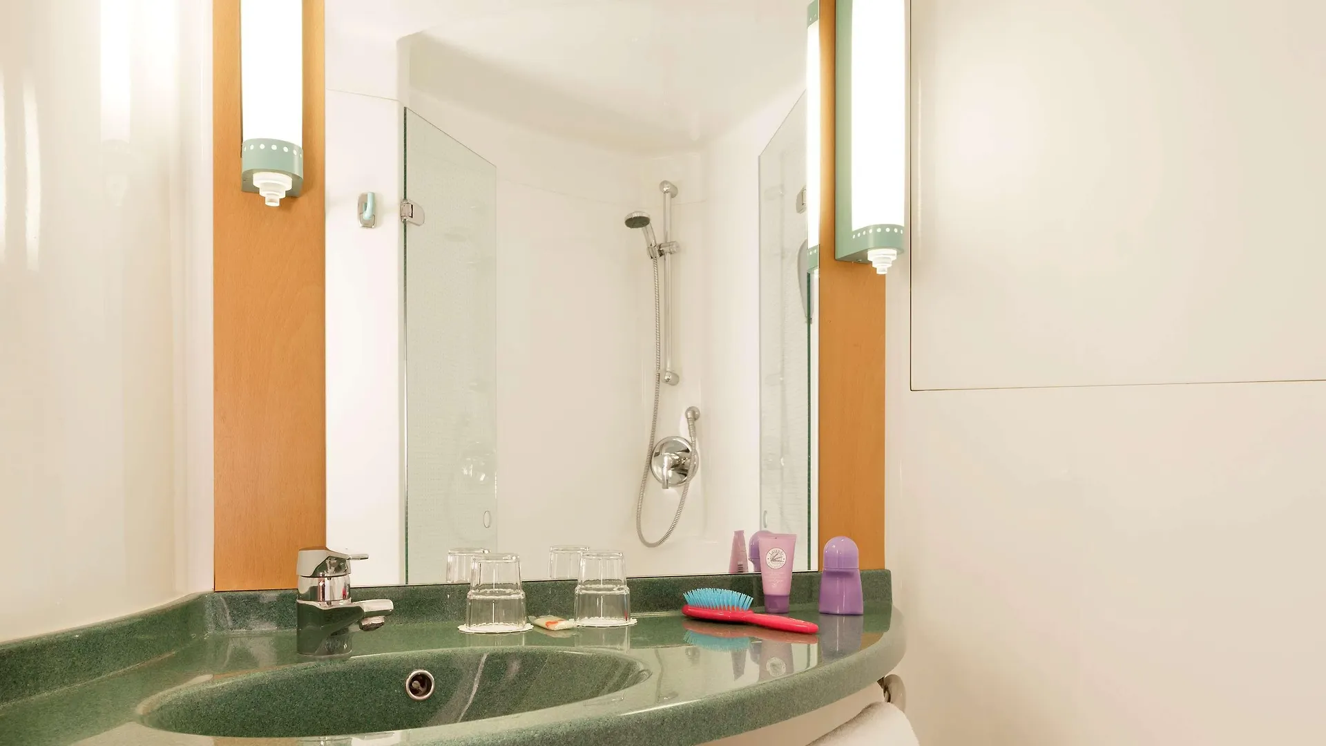 מלון Ibis Cardiff Centre בריטניה