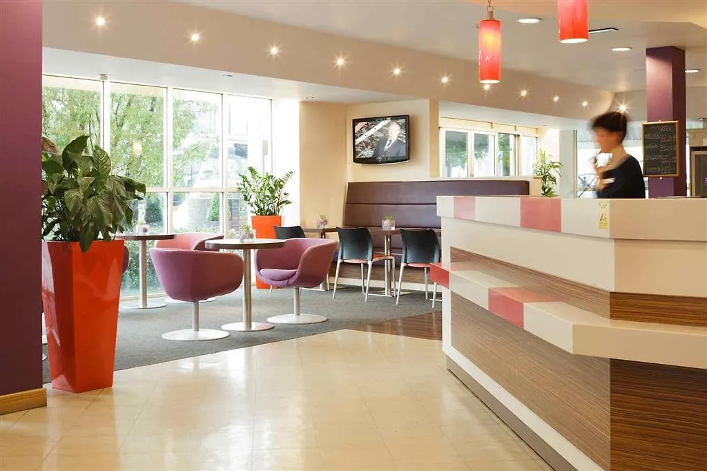 מלון Ibis Cardiff Centre 3*,