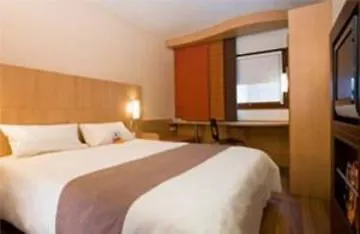מלון Ibis Cardiff Centre 3*,  בריטניה