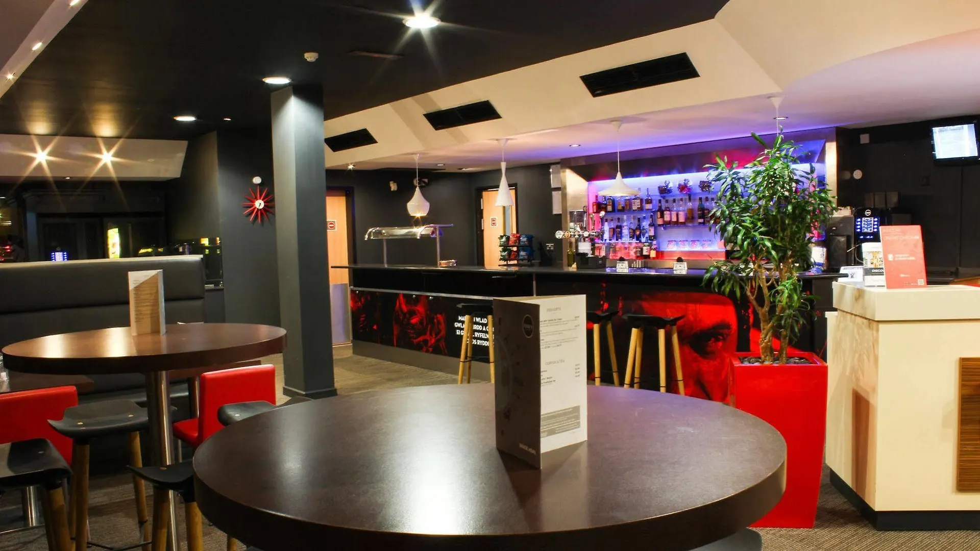 מלון Ibis Cardiff Centre