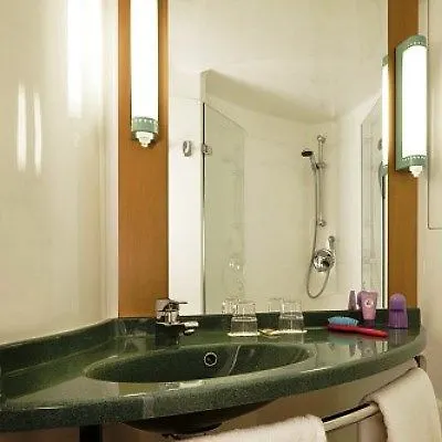 Ibis Cardiff Centre Hotel 3*,  United Kingdom